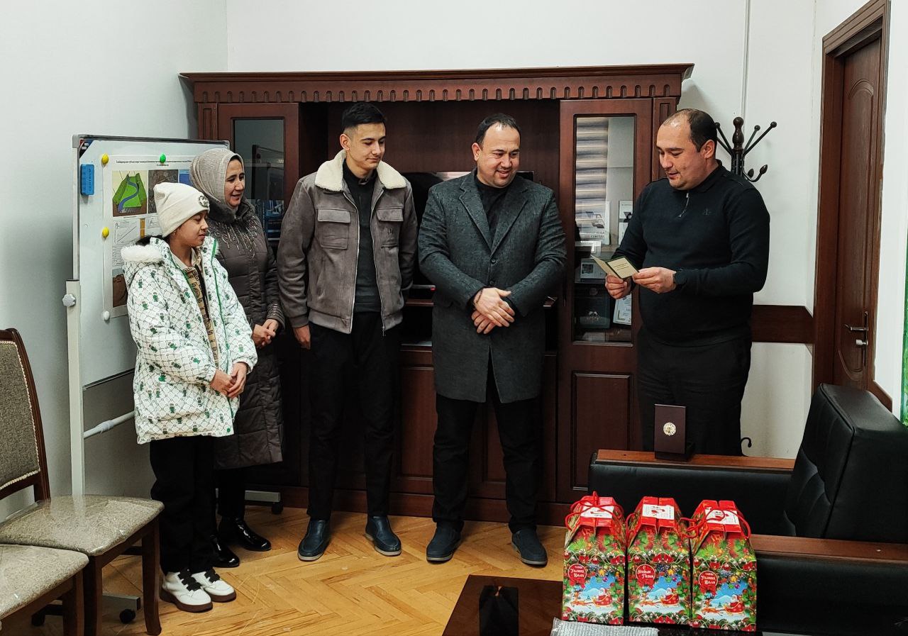 Boshqarma mehnat jamoasining yutuqlari e’tirof etilmoqda.